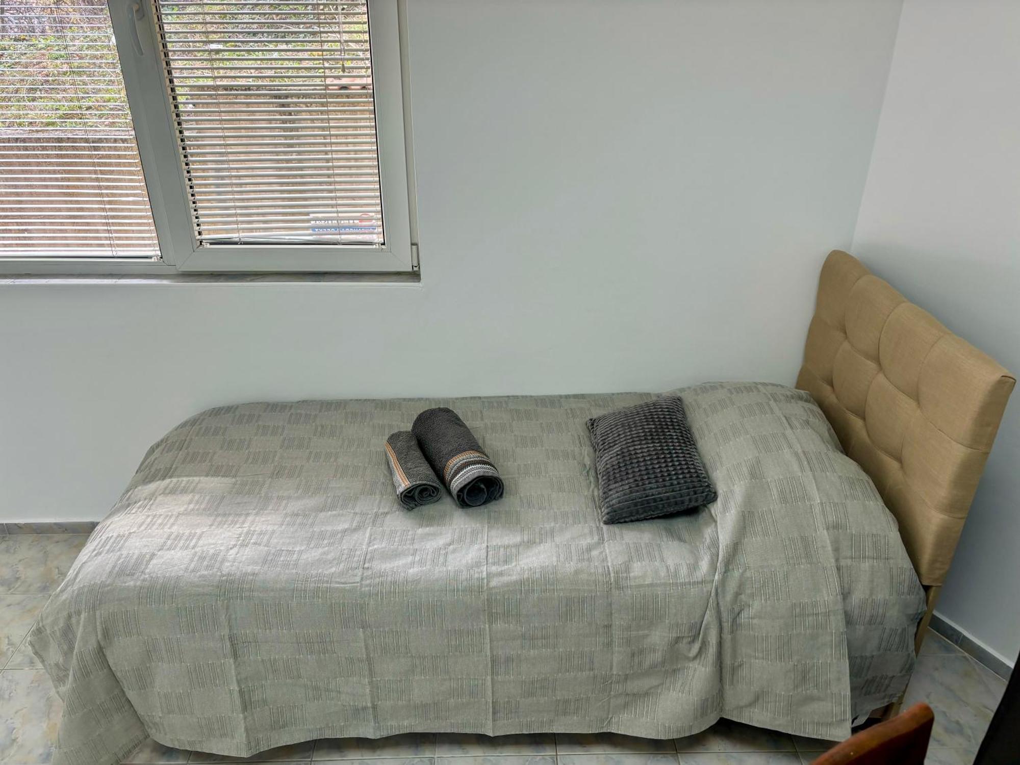 Yuliya'S House Apartment Габрово Екстериор снимка